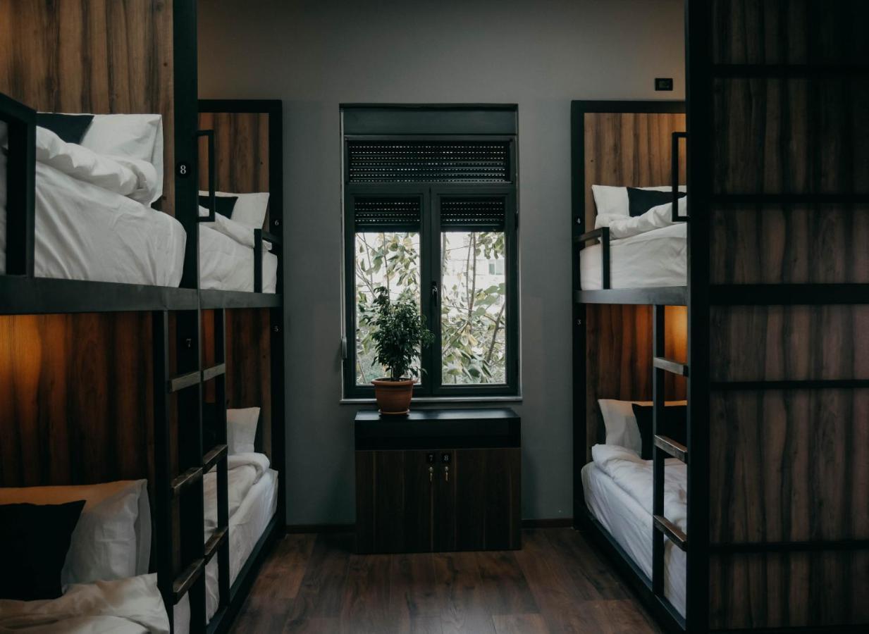 Hostel The Maze Tirana